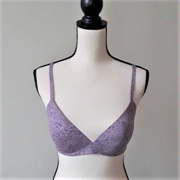 SOLD..NWT Lululemon Take Shape Bra, Sz 34B - Picture 2 of 8